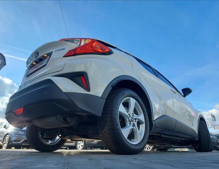 Toyota C-HR 42