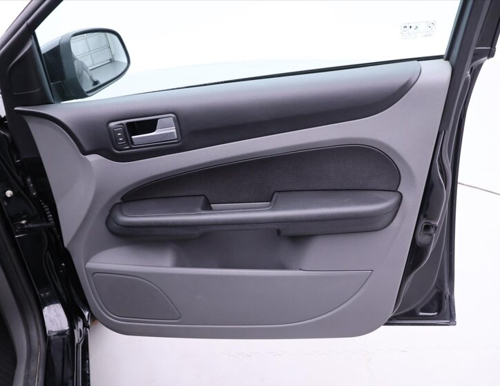 Ford Focus Kombi 1,4 l 59 kw