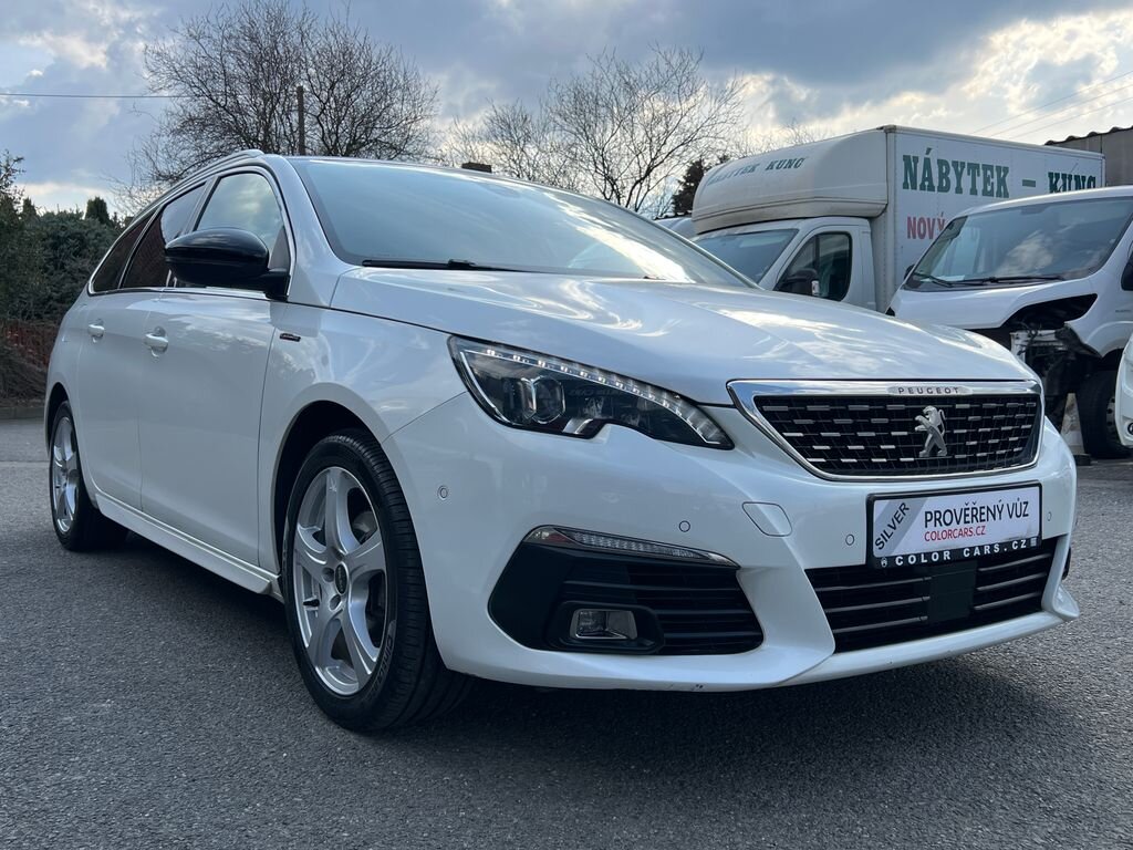 Peugeot 308 Kombi 1,2 l 96 kw