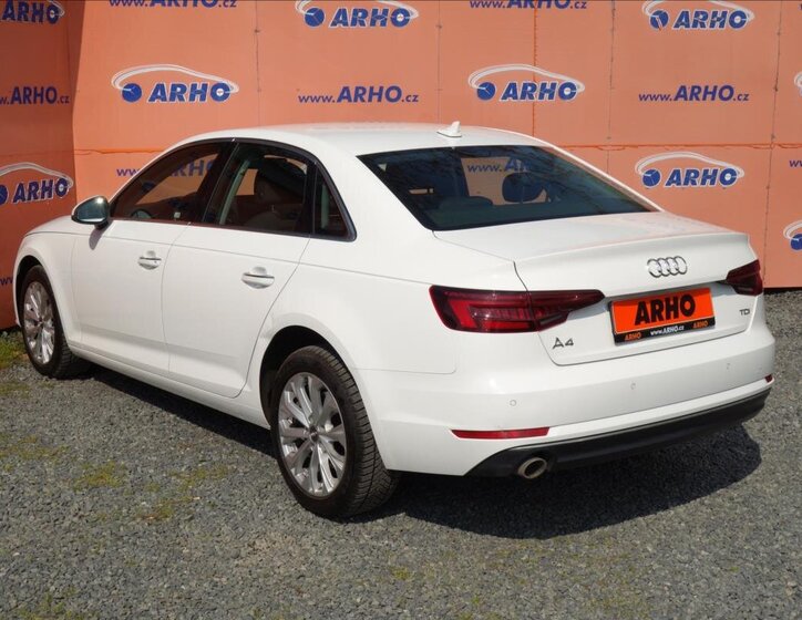 Audi A4 Sedan / Limuzína 2,0 l 110 kw