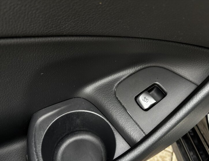 Mercedes-Benz Třídy E Kombi 2,0 l 143 kw