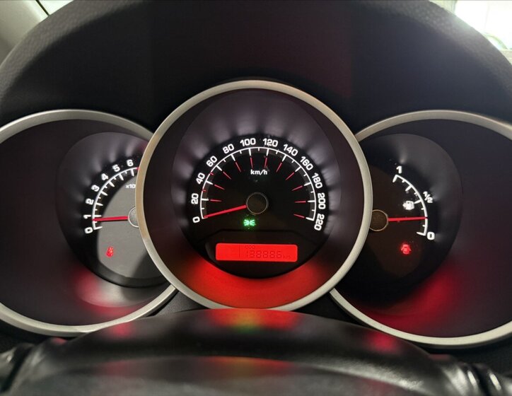 KIA Venga MPV 1,4 l 66 kw