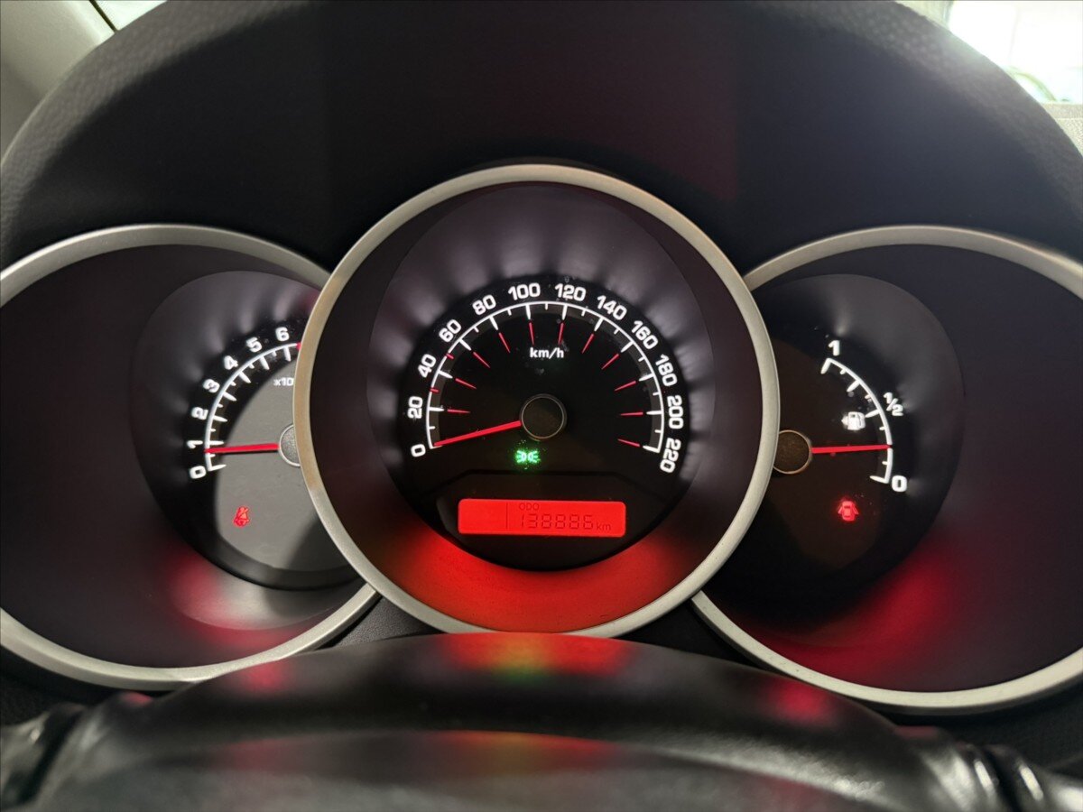 KIA Venga MPV 1,4 l 66 kw