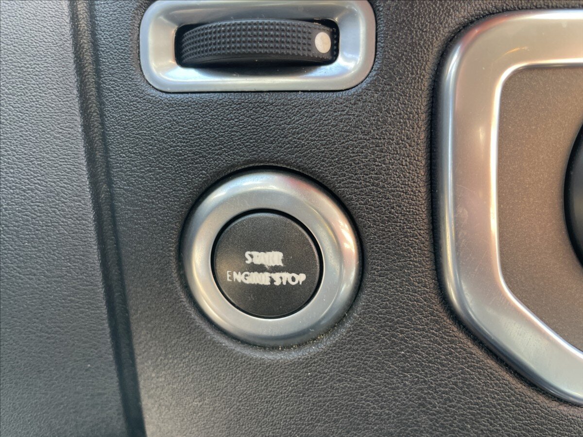 Land Rover Discovery SUV / Terénní 3,0 l 188 kw