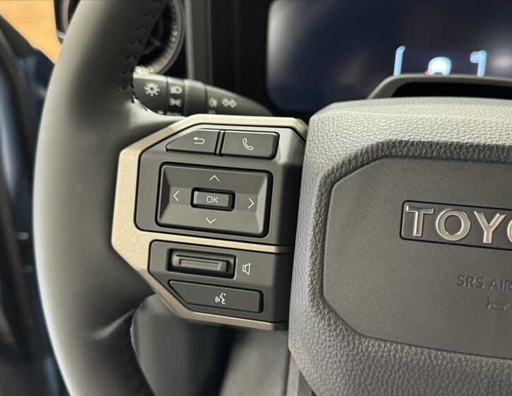 Toyota Land Cruiser SUV 2,8 l 151 kw