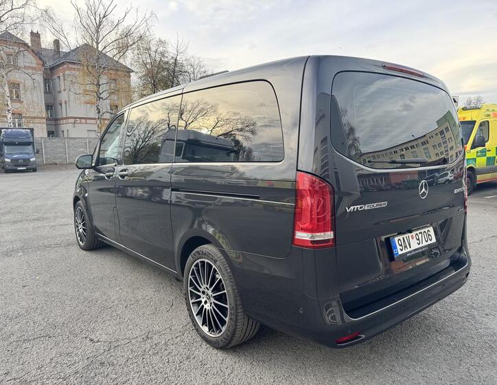 Mercedes-Benz Vito 5