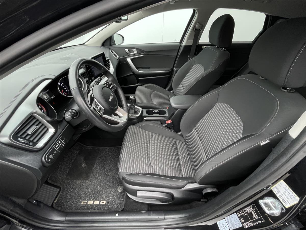 KIA Ceed Hatchback 998,0 74 kw