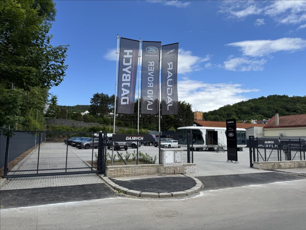 Land Rover Defender SUV / Terénní 3,0 l 221 kw