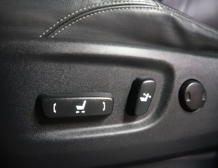 Toyota Land Cruiser 10