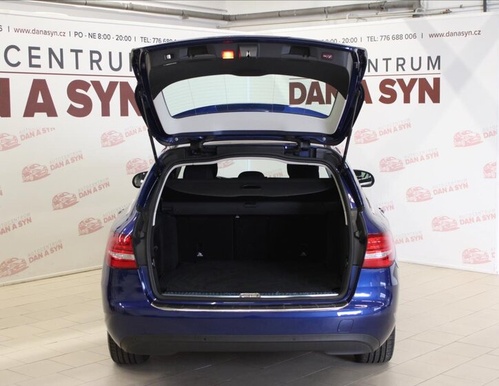 Mercedes-Benz Třídy C 7