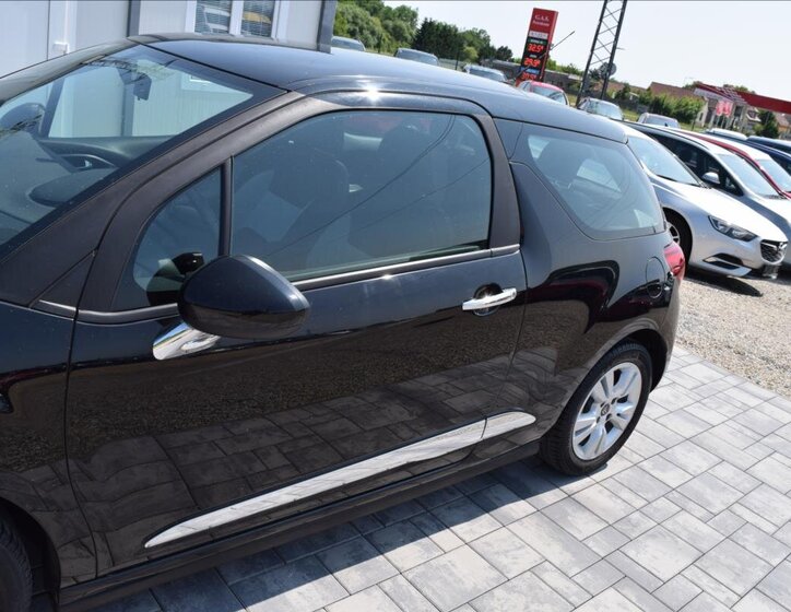 Citroën DS3 Hatchback 1,2 l 60 kw