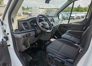 Ford Transit 9