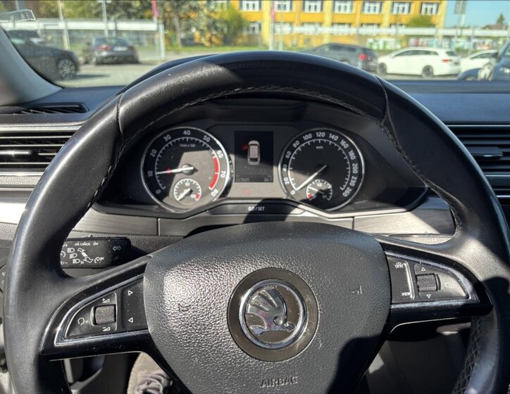 Škoda Superb Kombi 1,5 l 110 kw