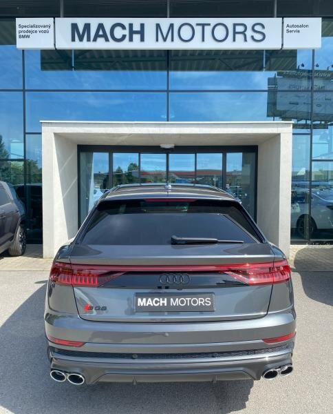 Audi SQ8 SUV 4,0 l 373 kw