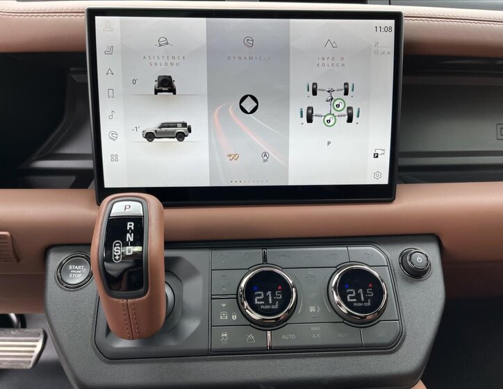 Land Rover Defender SUV 4,4 l 467 kw