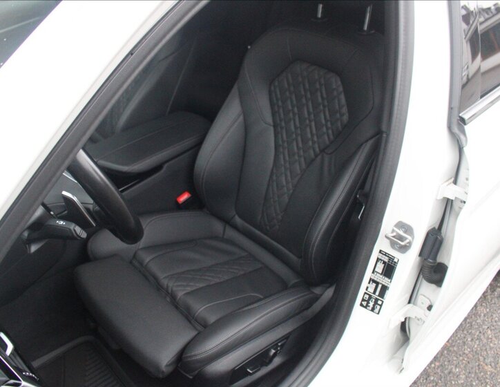 BMW Řada 5 Kombi 3,0 l 210 kw