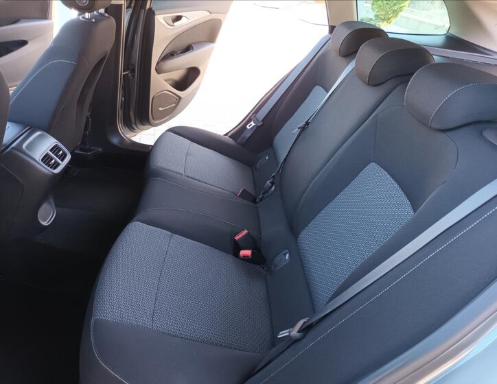 Opel Insignia Kombi 1,6 l 81 kw