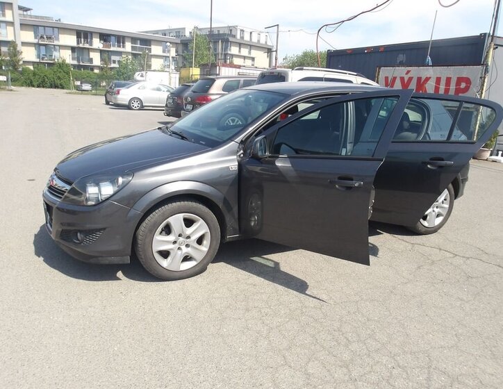 Opel Astra Hatchback 1,4 l 66 kw