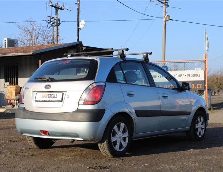 KIA Rio 5