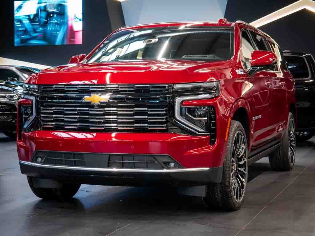 Chevrolet Suburban SUV 6,2 l 313 kw