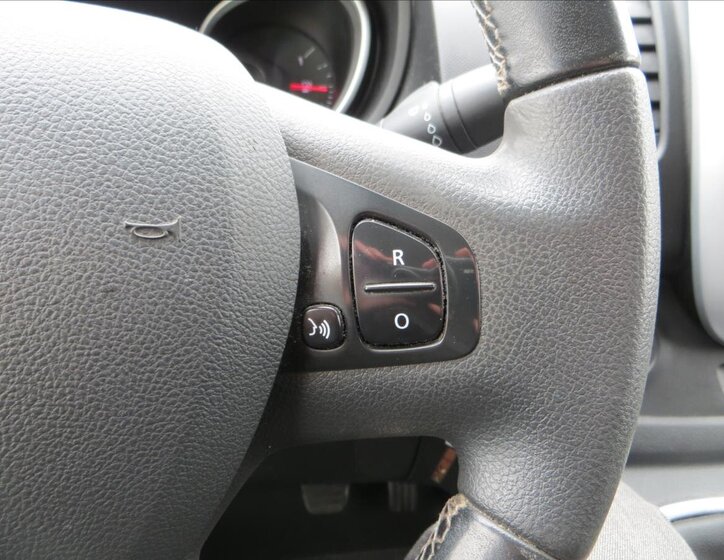 Renault Trafic Skříň 2,0 l 107 kw