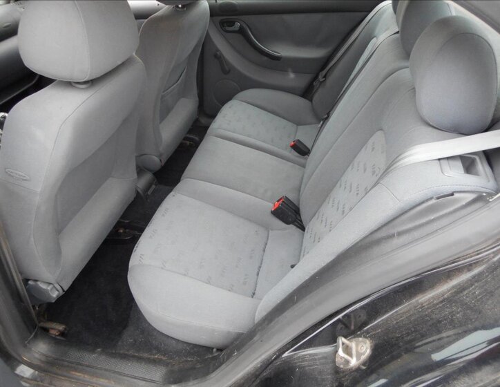 Seat Leon Hatchback 1,4 l 55 kw