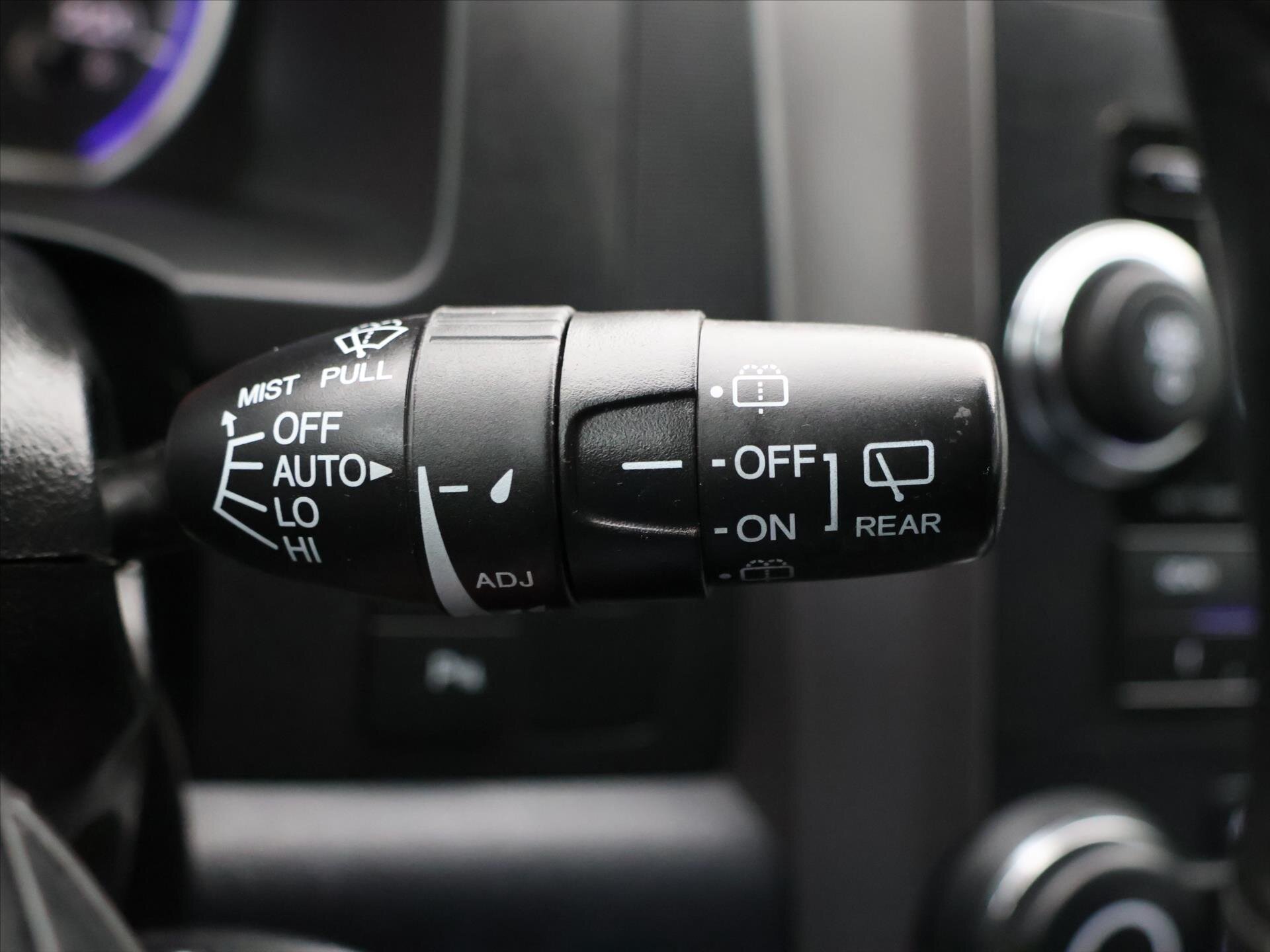 Honda CR-V SUV / Terénní 2,4 l 122 kw