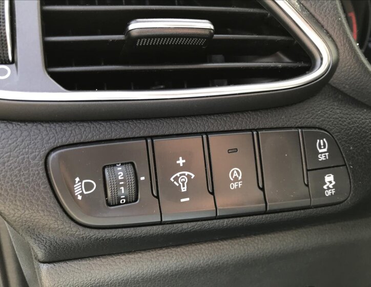 Hyundai i30 Kombi 1,6 l 85 kw