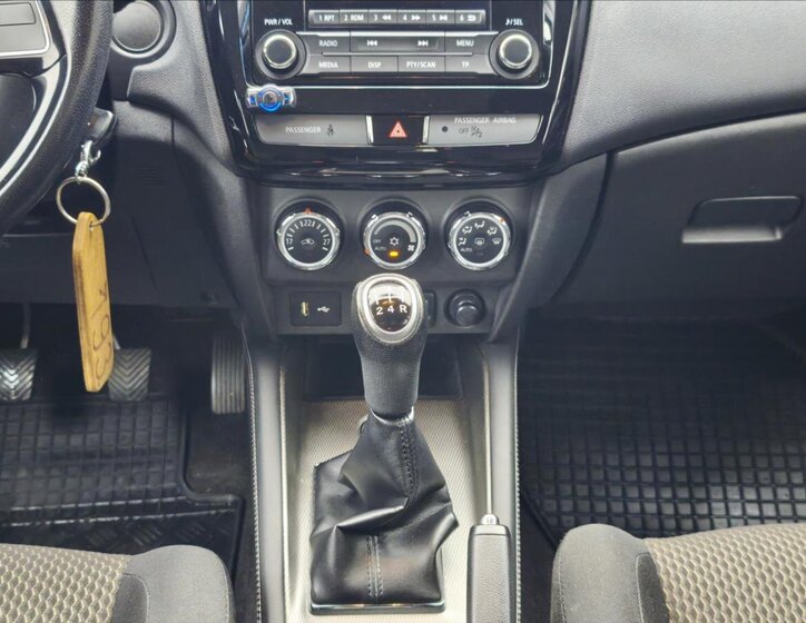 Mitsubishi ASX SUV 1,6 l 86 kw