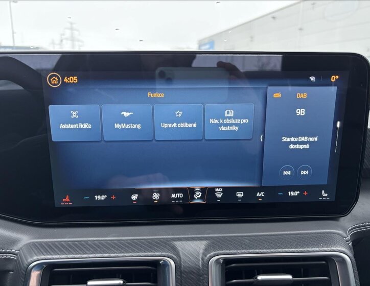 Ford Mustang Kupé 5,0 l 328 kw