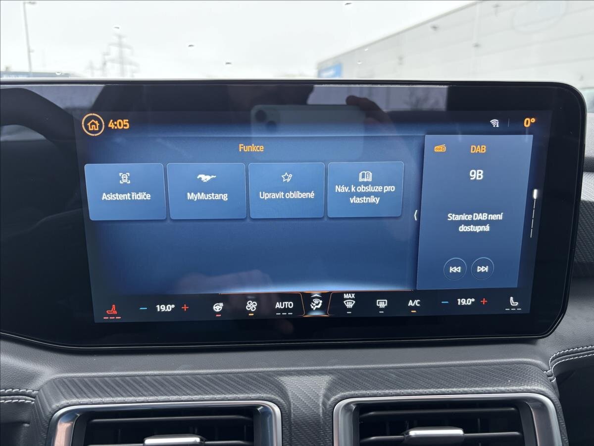 Ford Mustang Kupé 5,0 l 328 kw