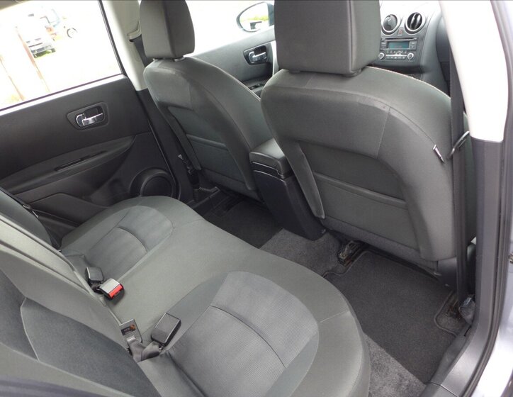 Nissan Qashqai SUV / Terénní 1,6 l 86 kw