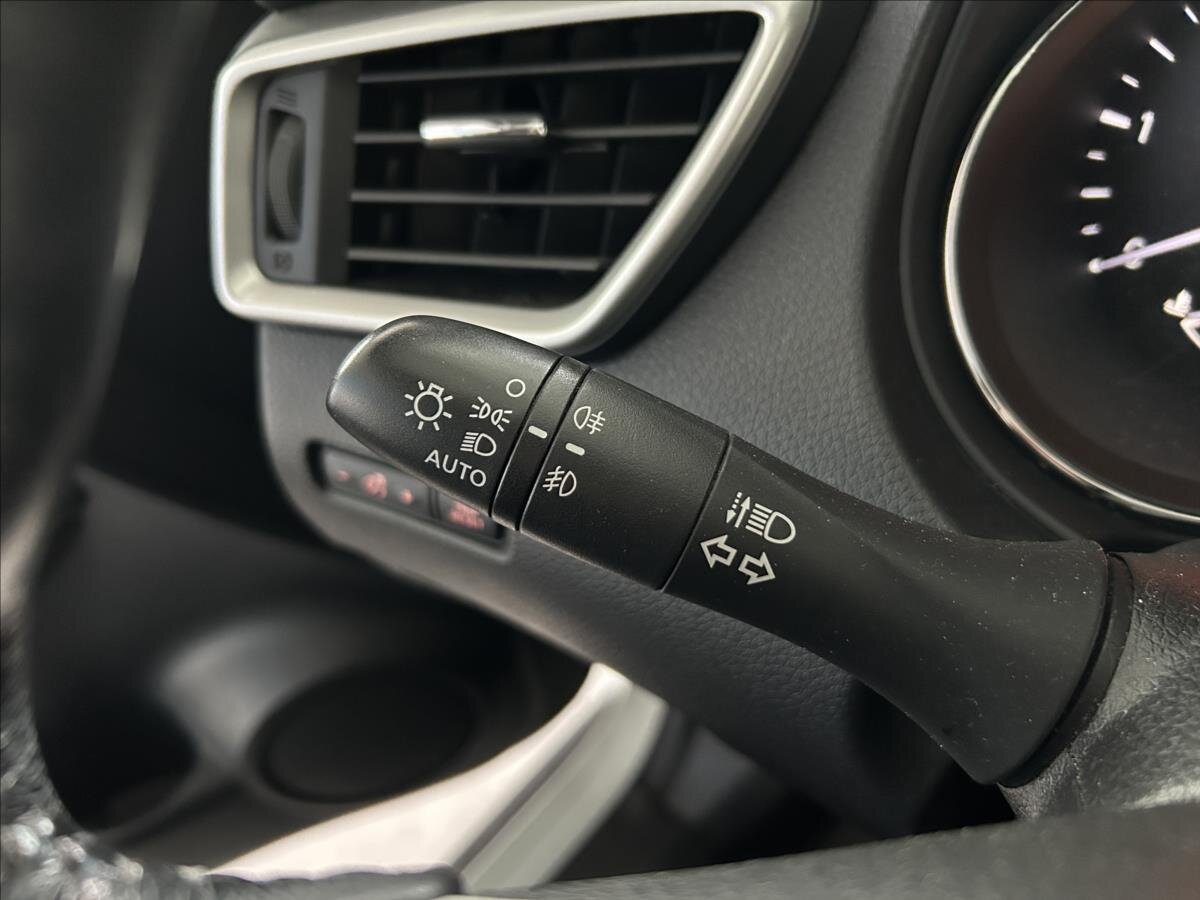 Nissan X-Trail SUV / Terénní 2,0 l 130 kw