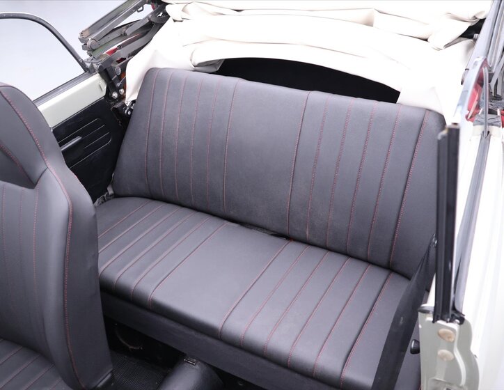 Volkswagen Beetle Kabriolet 1,3 l 32 kw