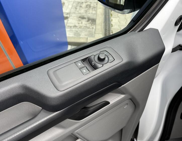 Ford Transit Custom VAN-Minibus 2,0 l 81 kw