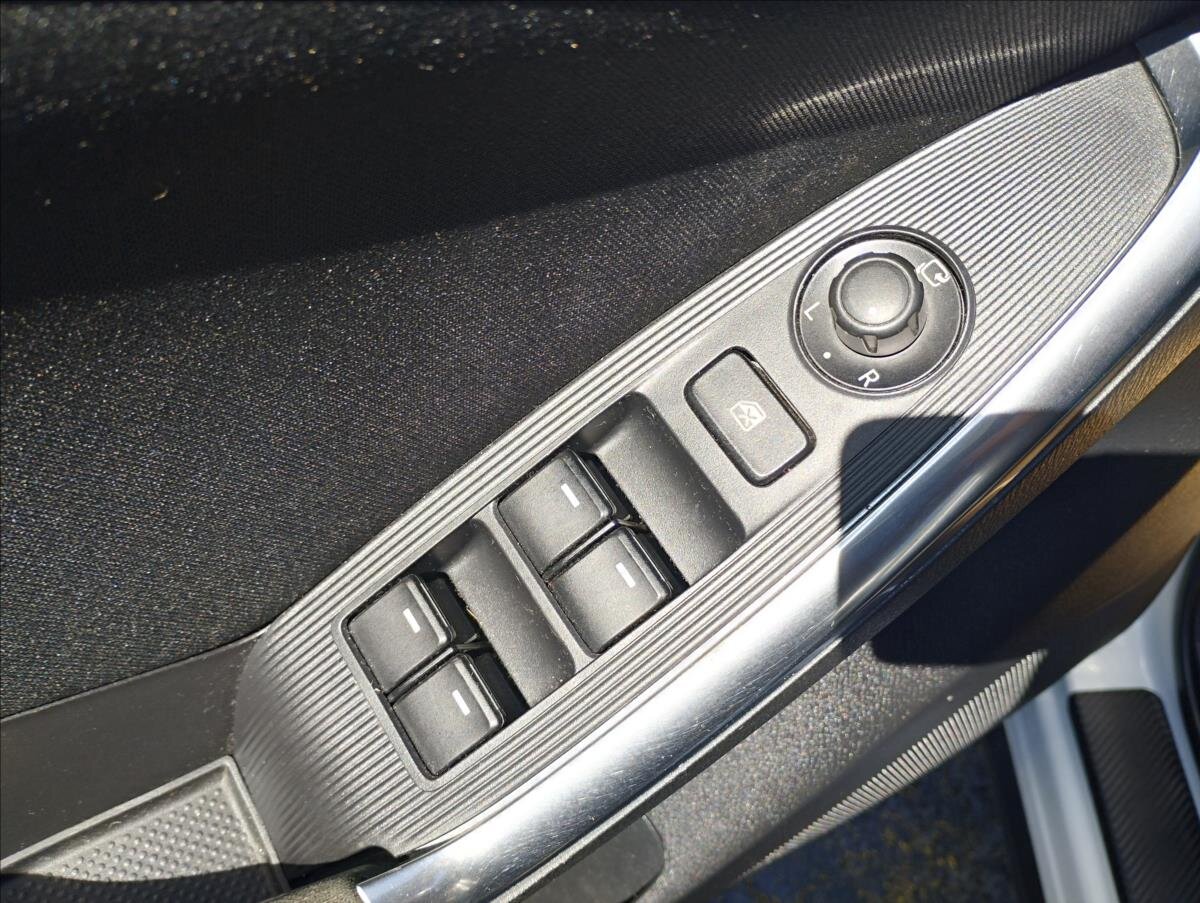 Mazda CX-5 SUV / Terénní 2,0 l 121 kw