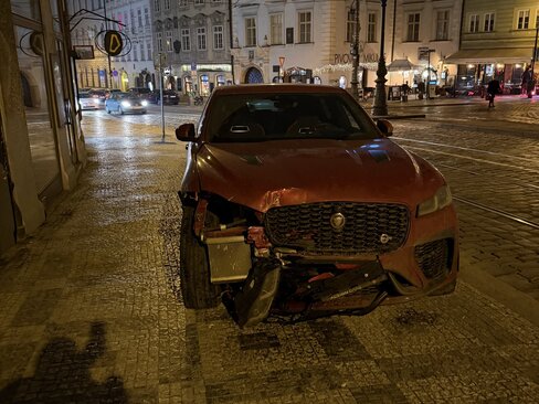 Jaguar F-Pace SUV 5,0 l 465 kw