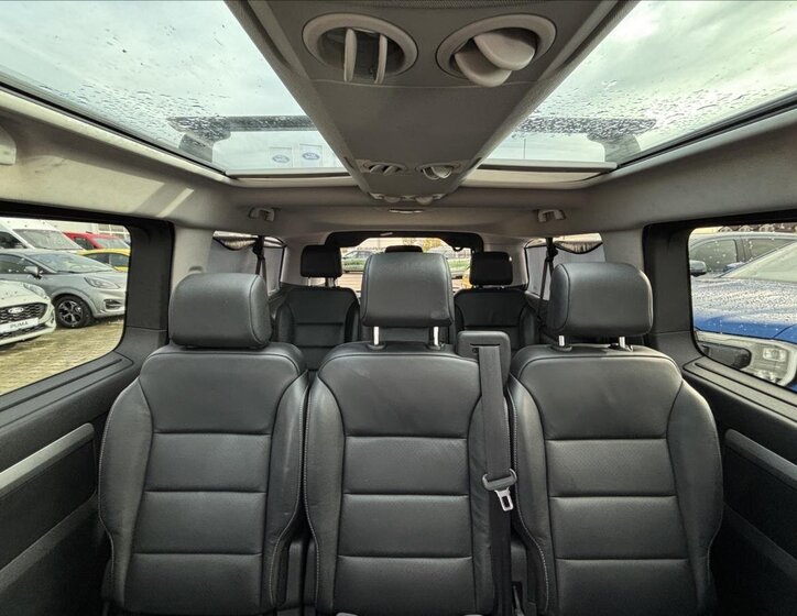 Peugeot Traveller 22