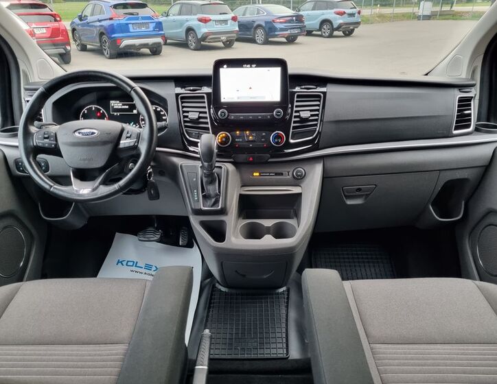 Ford Tourneo Custom 21