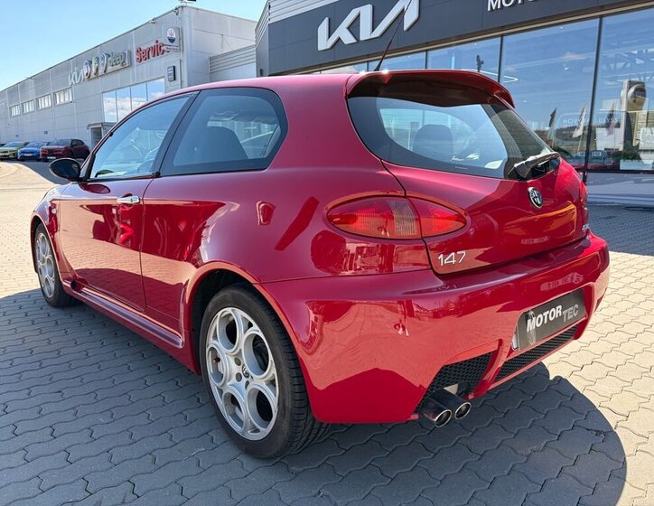 Alfa Romeo 147 Hatchback 3,2 l 184 kw