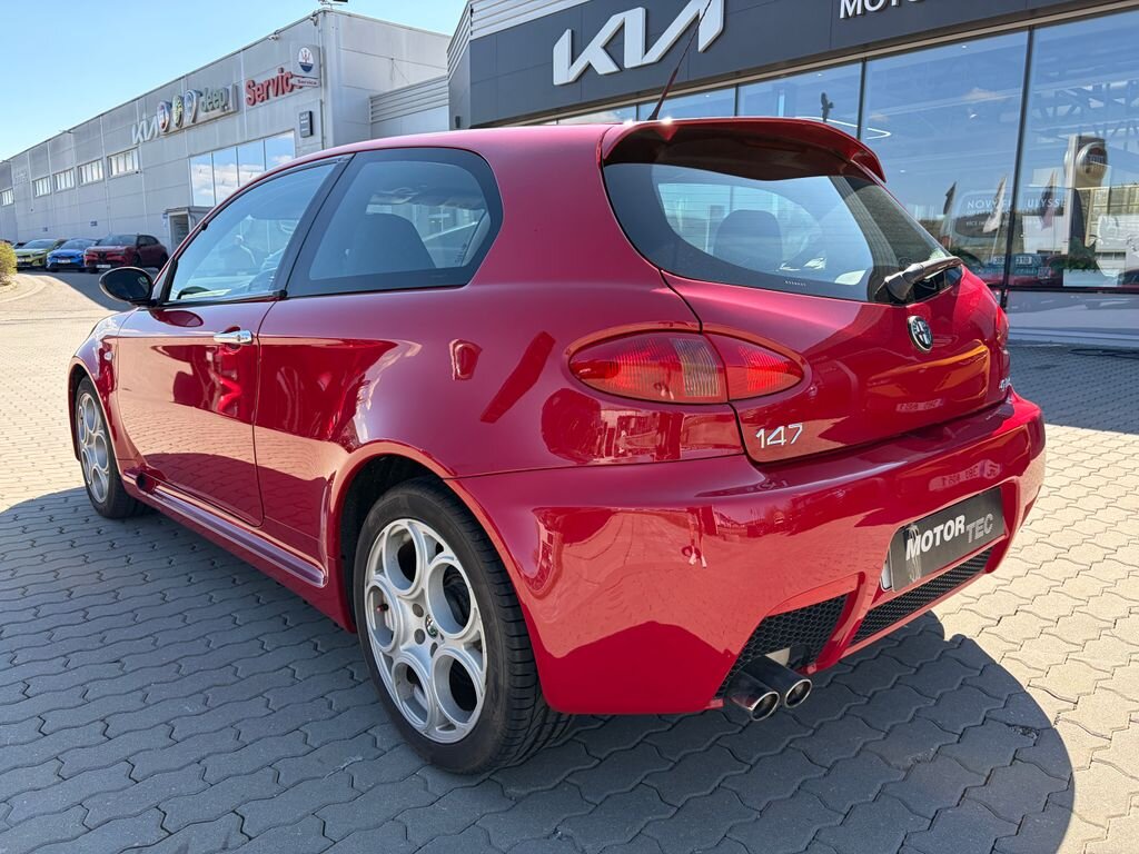 Alfa Romeo 147 Hatchback 3,2 l 184 kw