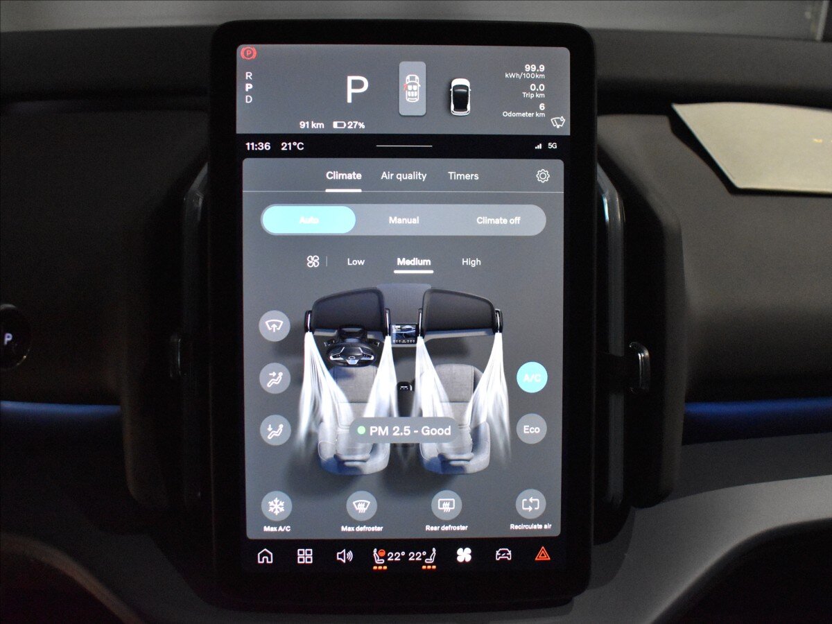 Volvo EX30 SUV / Terénní 0,0 315 kw