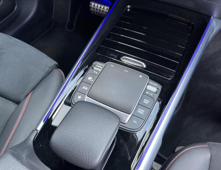 Mercedes-Benz GLB 19