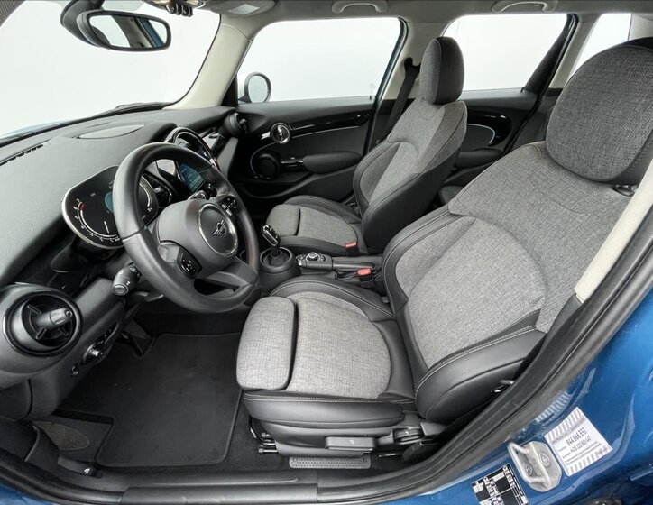 Mini Cooper Hatchback 1,5 l 100 kw