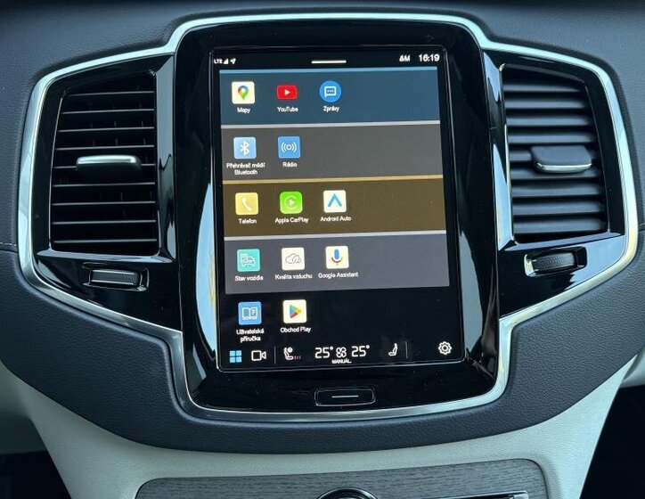 Volvo XC90 SUV 2,0 l 173 kw