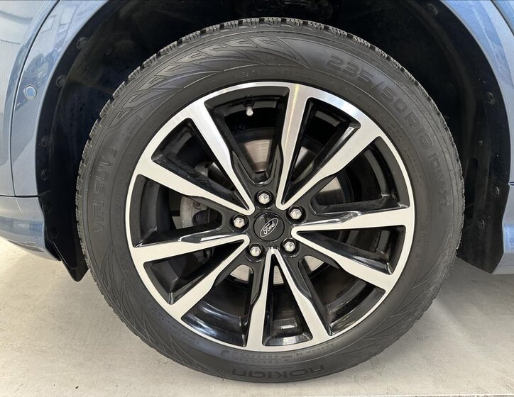 Ford Kuga SUV 1,5 l 110 kw