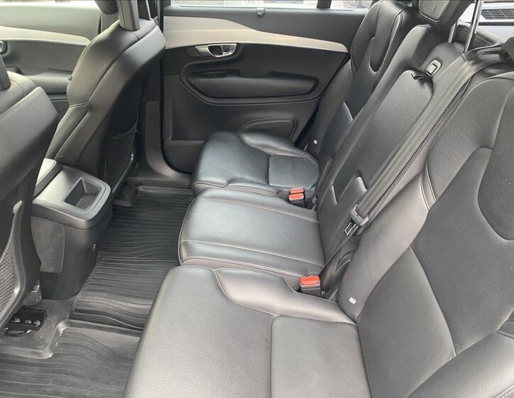 Volvo XC90 SUV / Terénní 2,0 l 173 kw