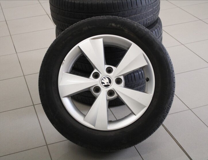 Škoda Octavia Liftback 1,6 l 81 kw