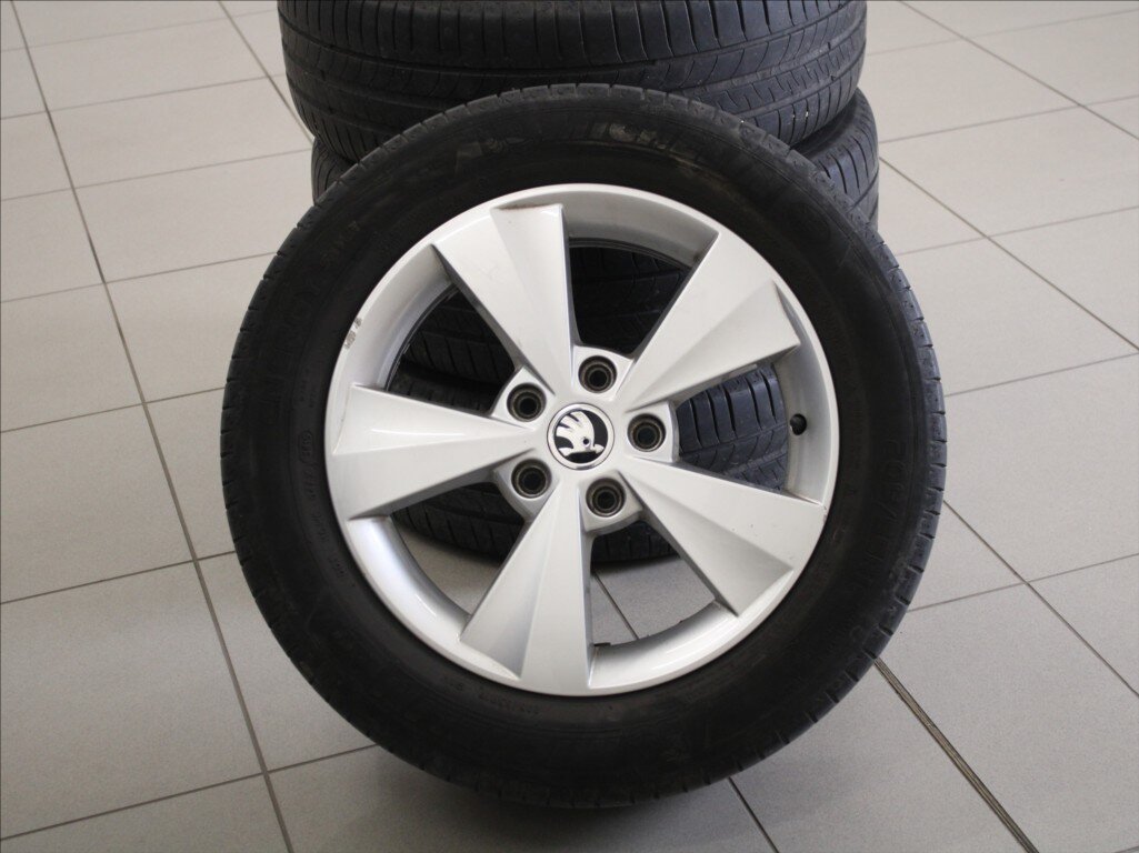 Škoda Octavia Liftback 1,6 l 81 kw