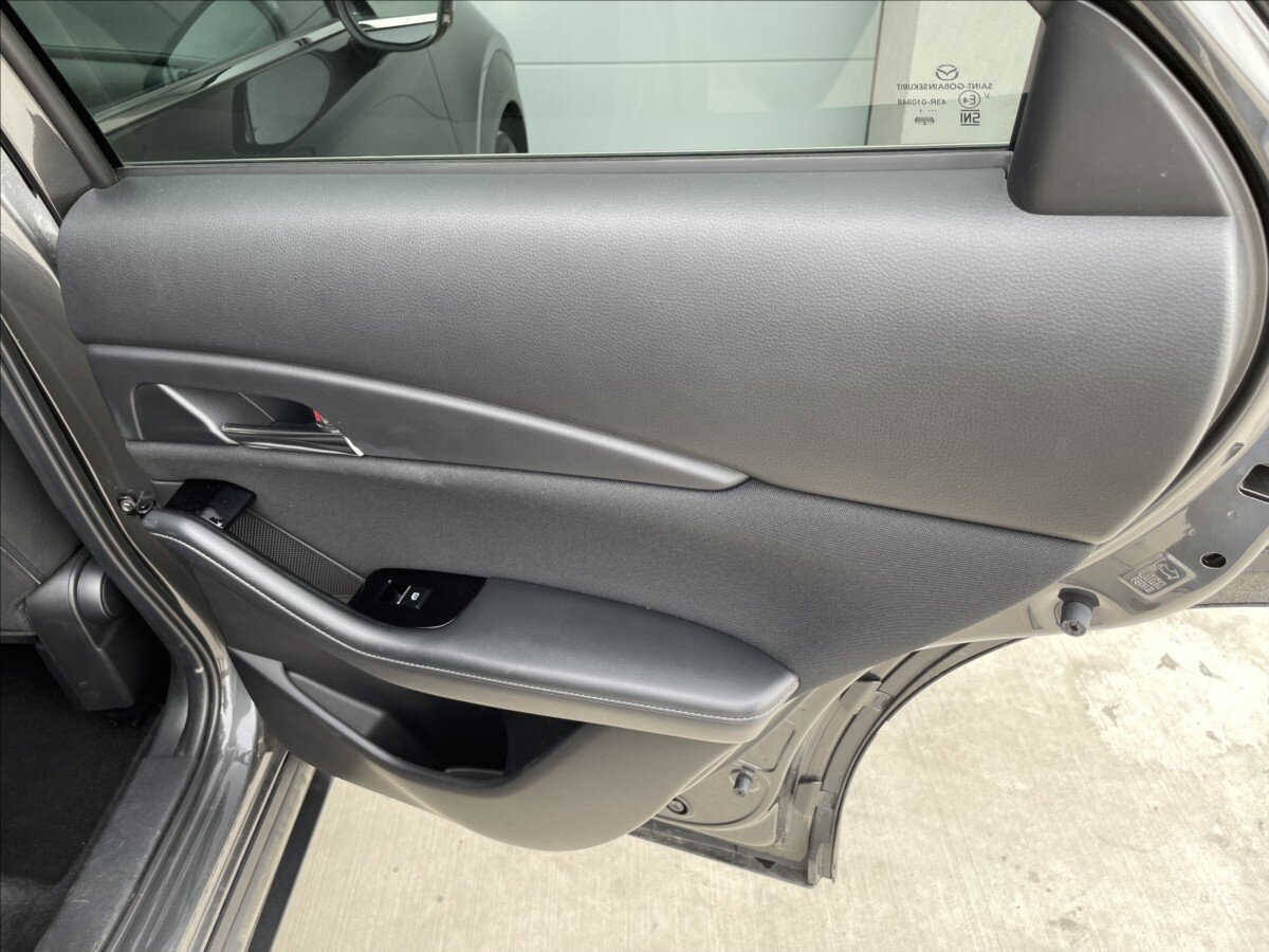 Mazda CX-30 Kombi 2,0 l 137 kw